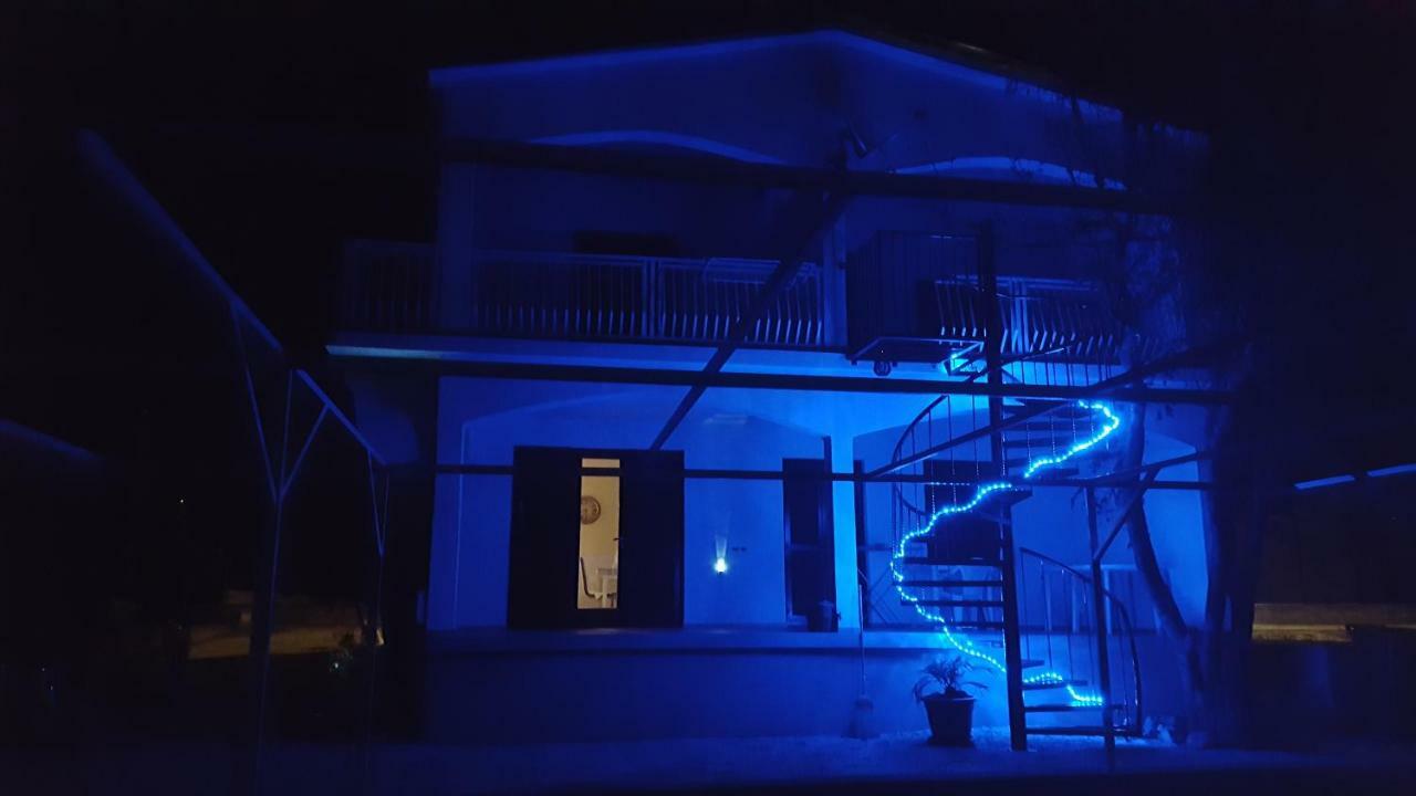 Apartments Merion Starigrad Paklenica Exterior foto